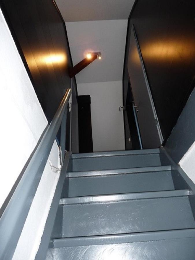 Ferienwohnung In Duesseldorf Hassel Esterno foto
