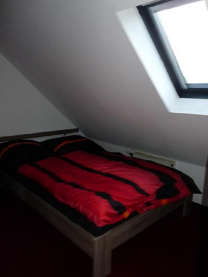Ferienwohnung In Duesseldorf Hassel Esterno foto